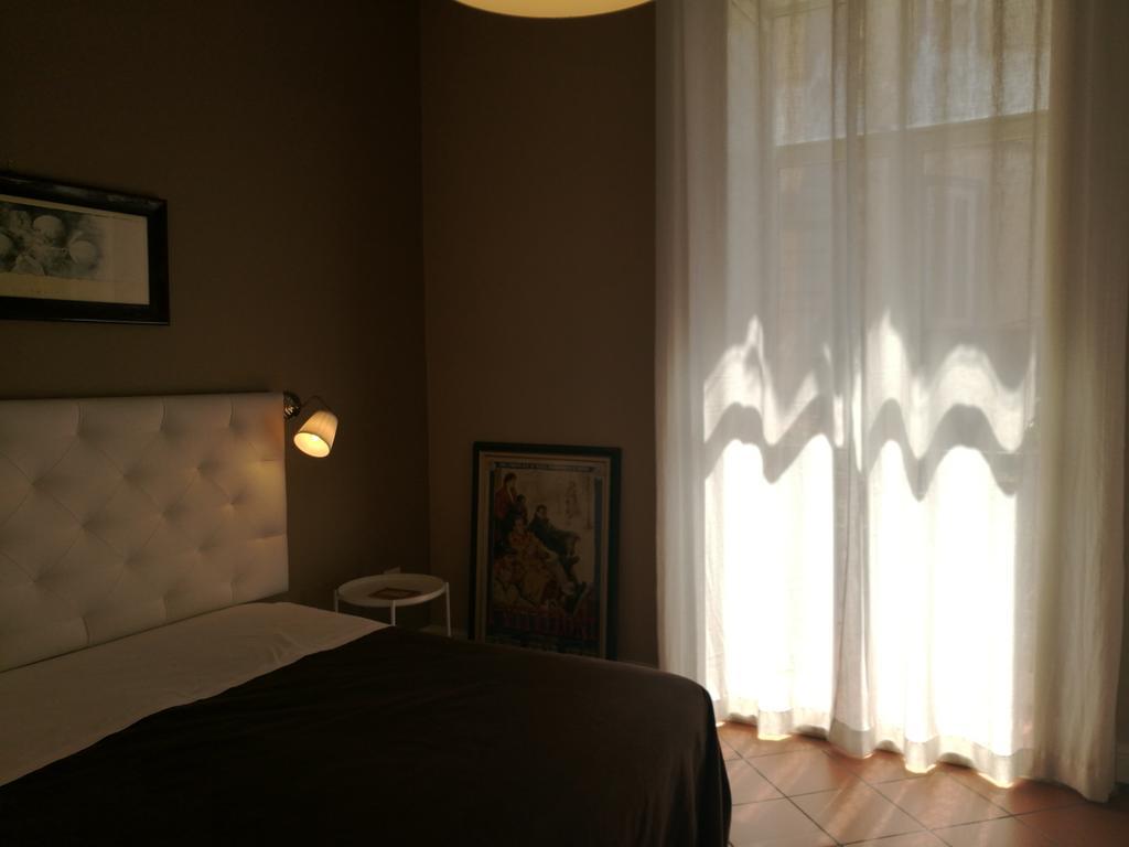 Bed Morelli 49 , Chiaia Naples Luaran gambar