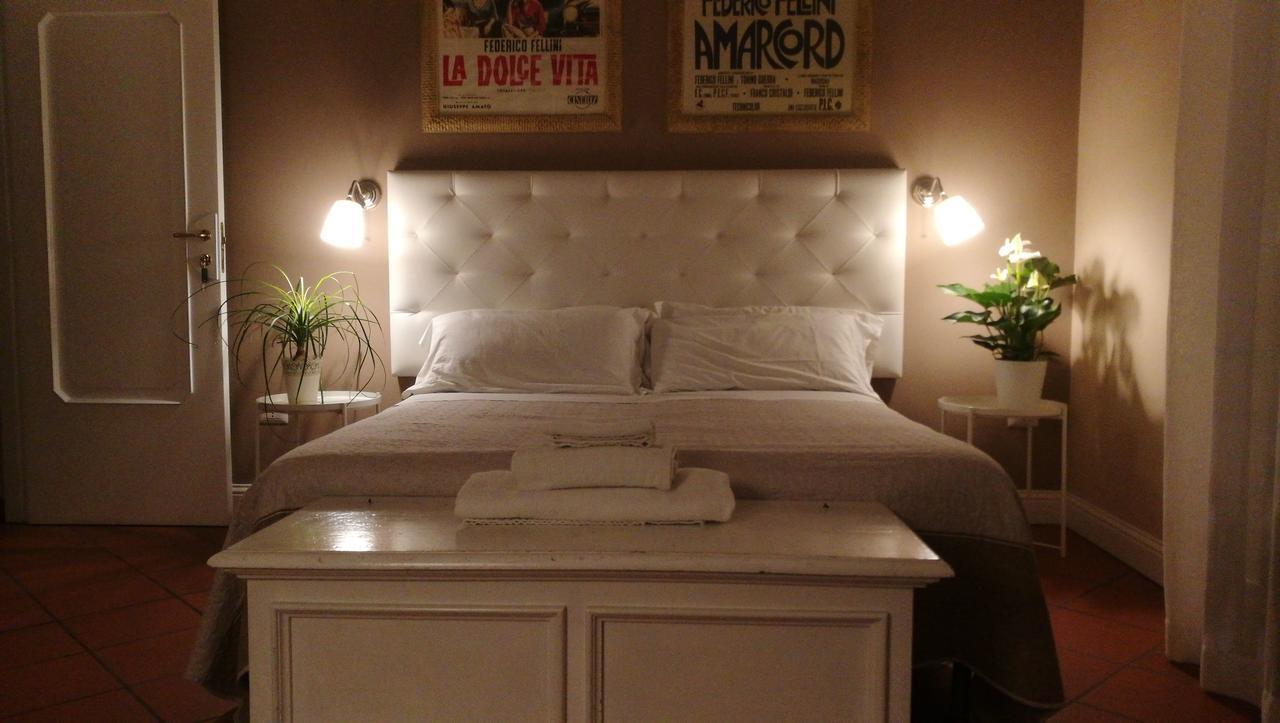 Bed Morelli 49 , Chiaia Naples Luaran gambar